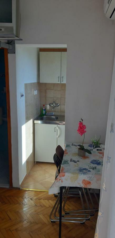 Apartman Lorena Stari Grad  Exterior photo
